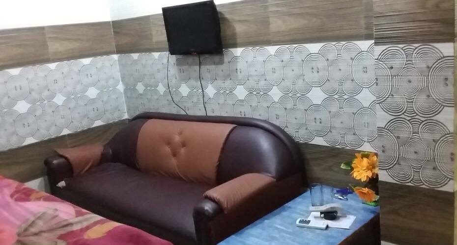 Hotel M.C. Dollar's, Jammu 2